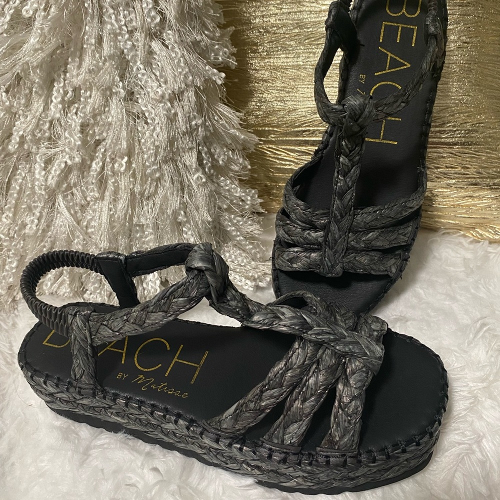 Sandalias nuevas